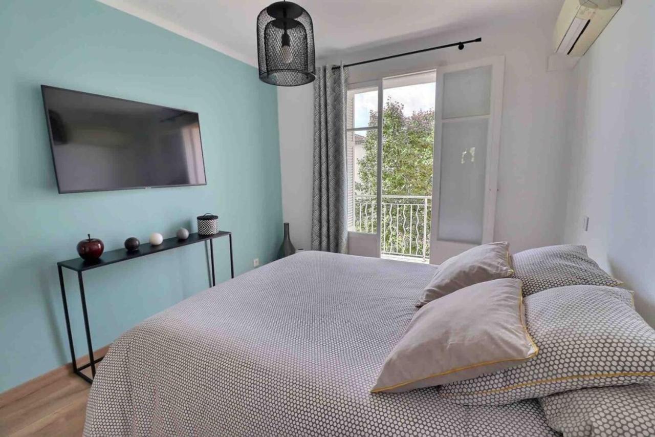 Charmant T2 Avec Balcon - Parking, Ac, Wifi อฌักซิโอ้ ภายนอก รูปภาพ